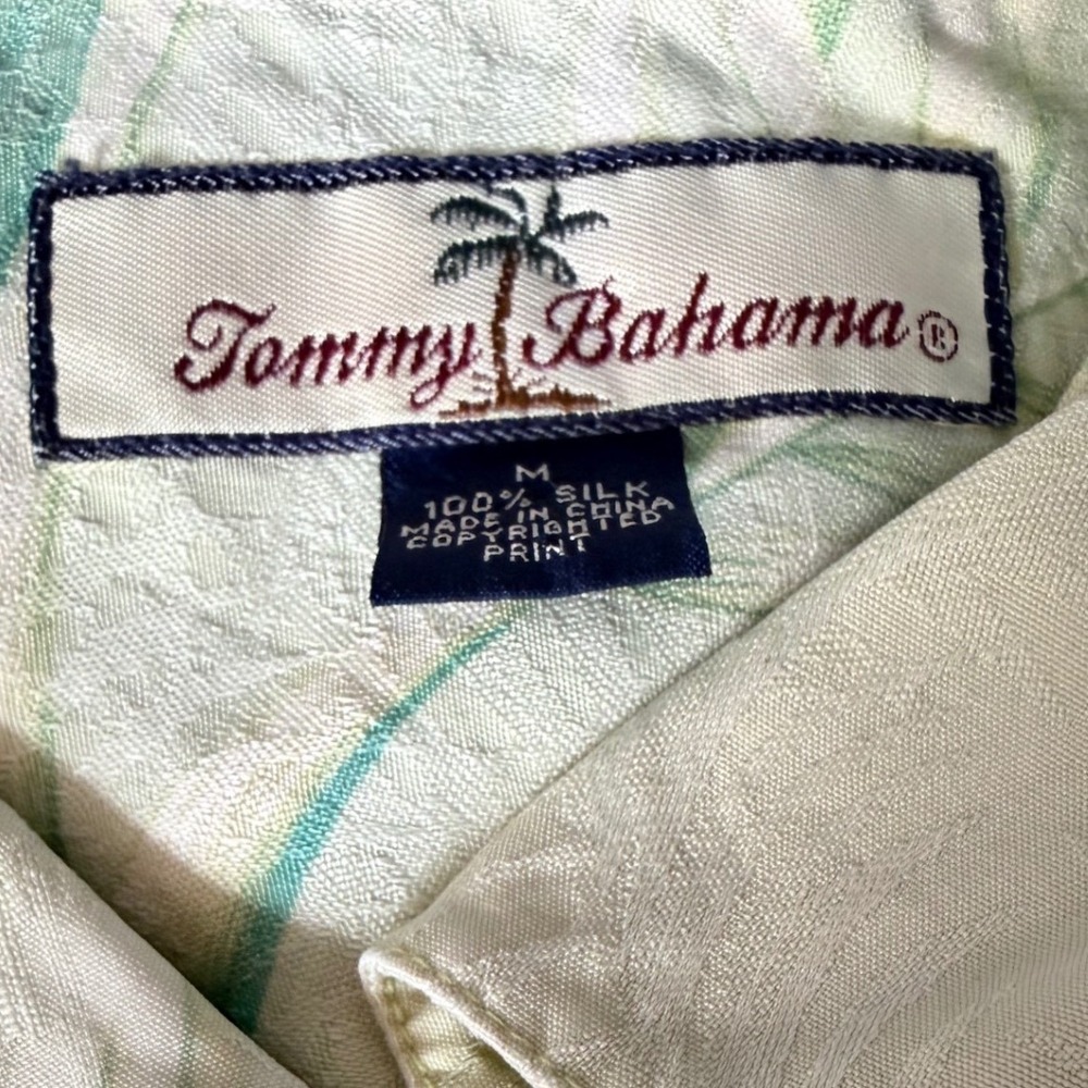 Tommy Bahama Mens M 100% Silk Palm Tree Jacquard Camp Shirt Green Cream Tropical - Picture 5 of 8